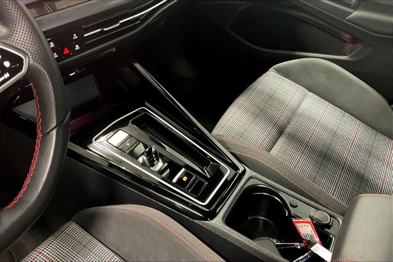 2024 Volkswagen Golf GTI S - Photo 20