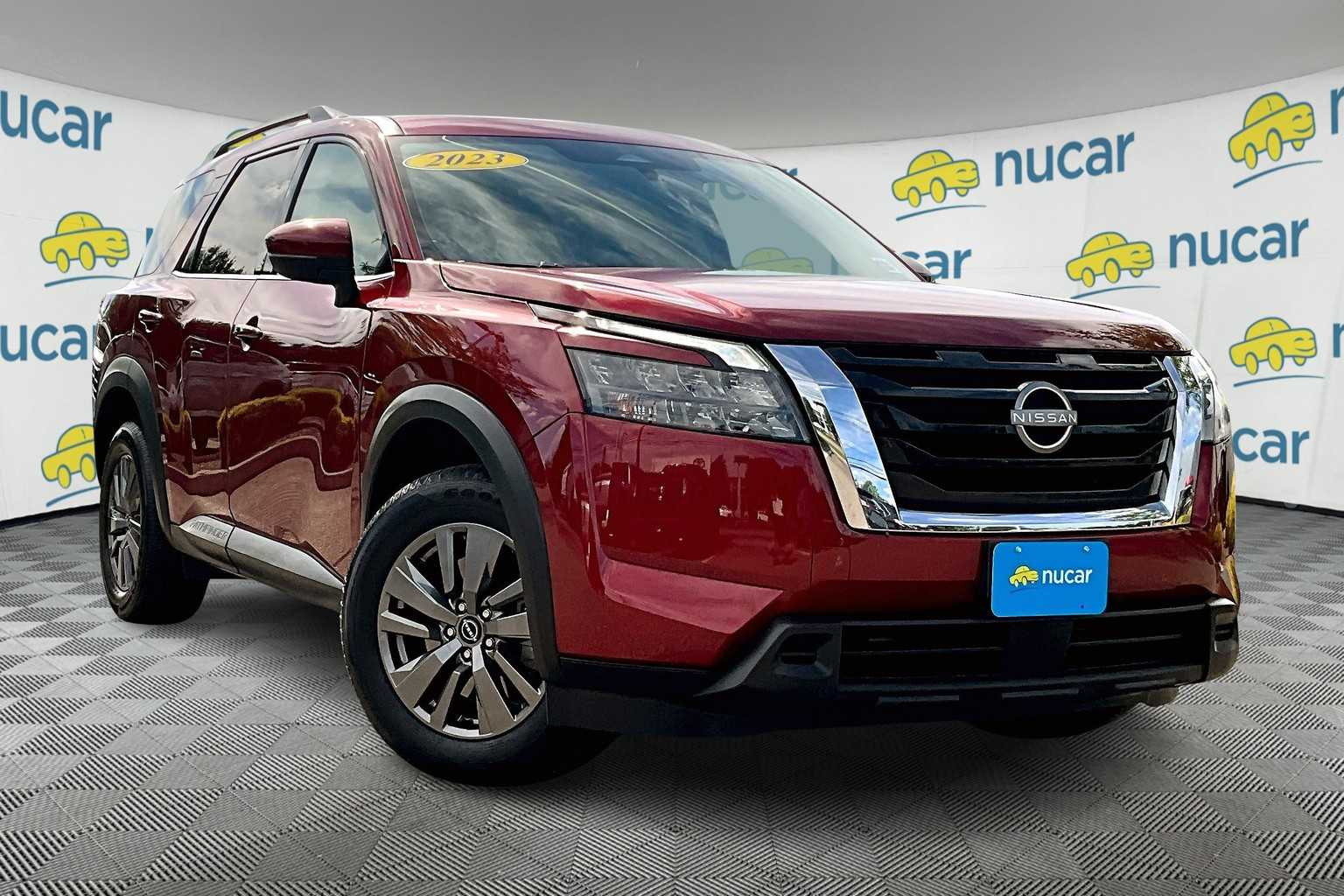 2023 Nissan Pathfinder SV
