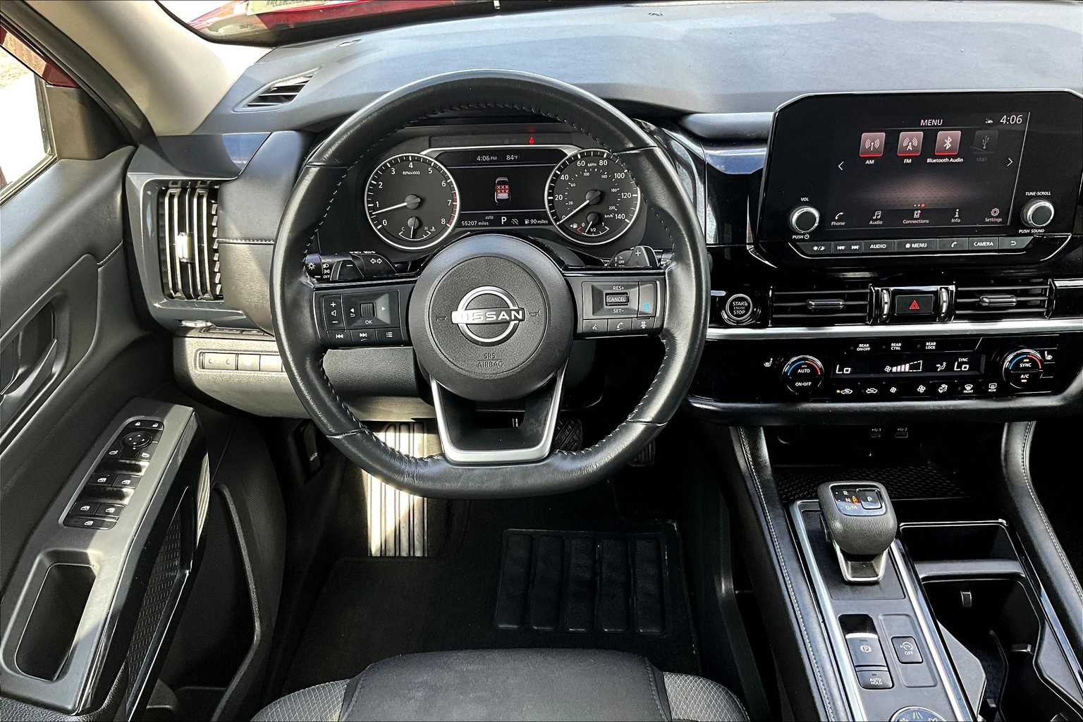 2023 Nissan Pathfinder SV - Photo 18