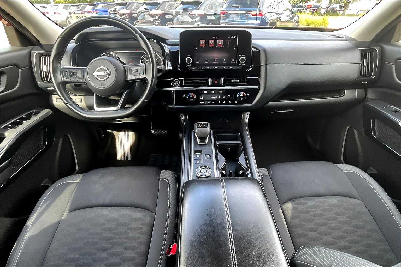 2023 Nissan Pathfinder SV - Photo 22