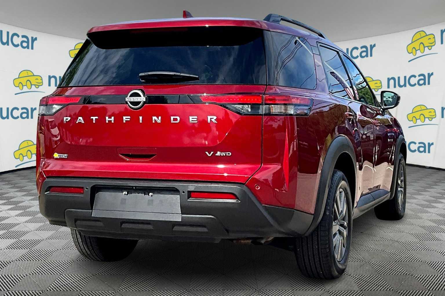 2023 Nissan Pathfinder SV - Photo 6