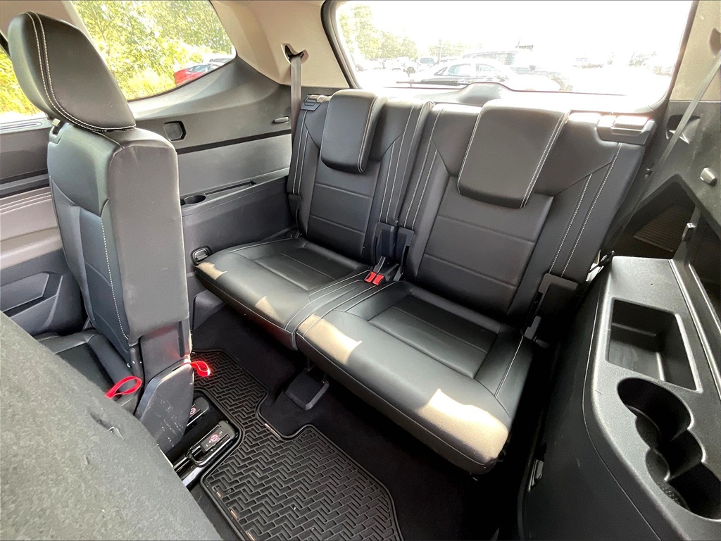 2022 Volkswagen Atlas 3.6L V6 SE w/Technology - Photo 16