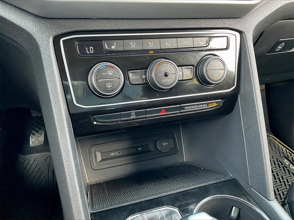2022 Volkswagen Atlas 3.6L V6 SE w/Technology - Photo 25