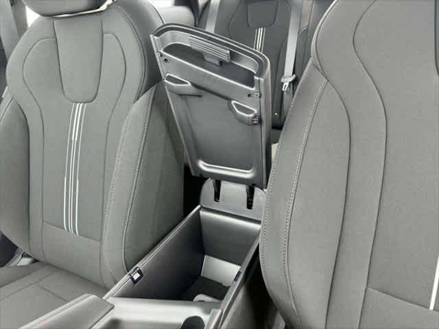 2025 Hyundai Elantra SEL Sport - Photo 17