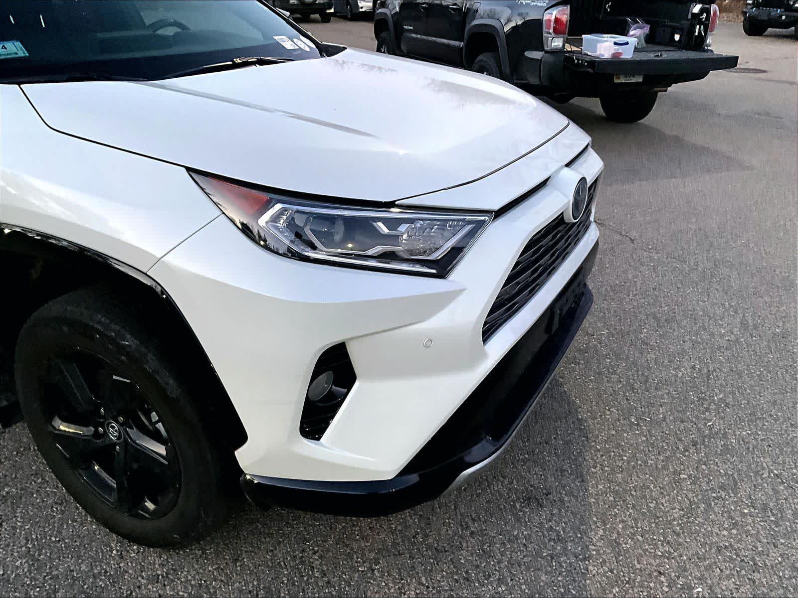 2020 Toyota RAV4 Hybrid XSE - Photo 5