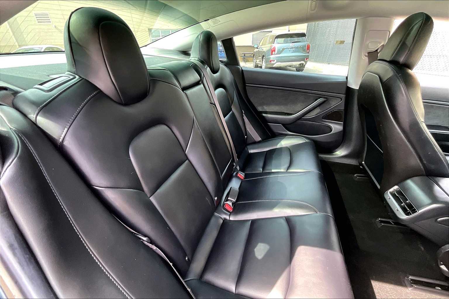 2018 Tesla Model 3 Long Range Battery - Photo 16