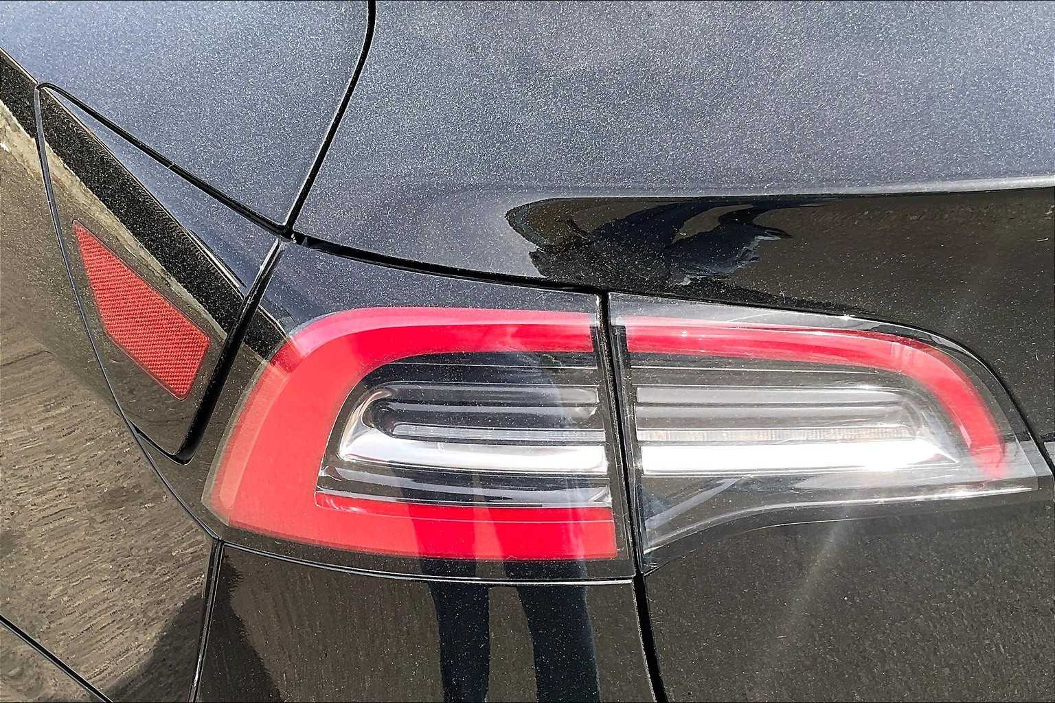 2018 Tesla Model 3 Long Range Battery - Photo 33