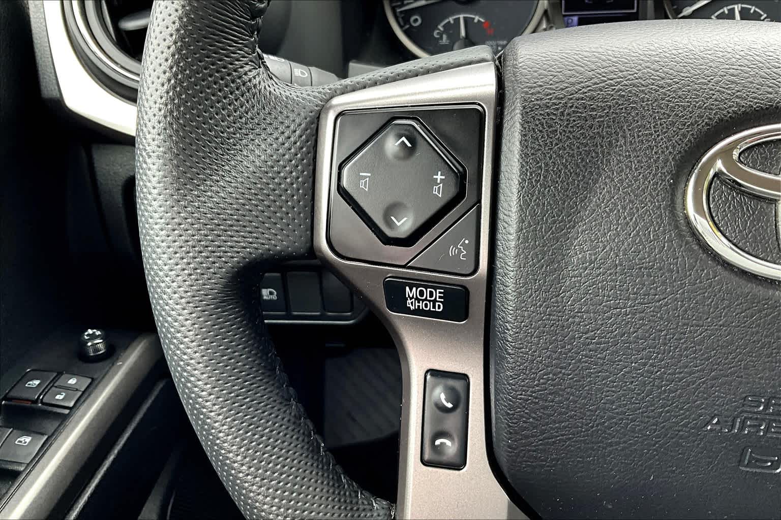 2022 Toyota Tacoma SR5 - Photo 23