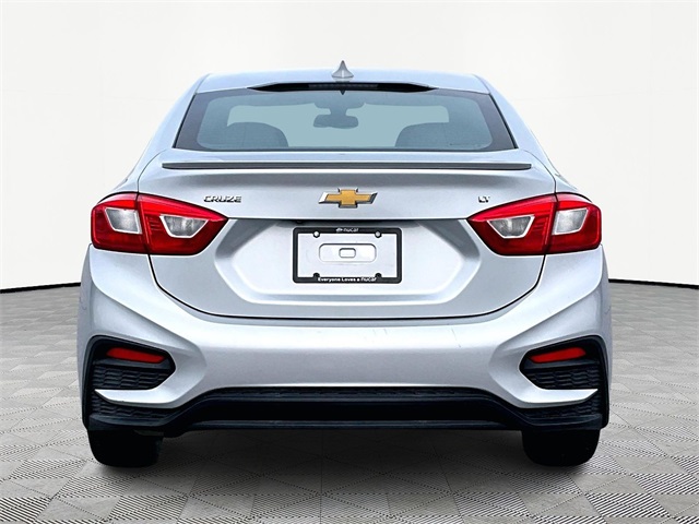 2017 Chevrolet Cruze LT - Photo 5