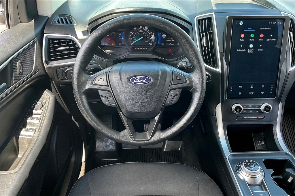 2022 Ford Edge SE - Photo 16