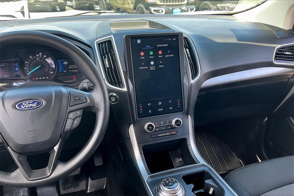 2022 Ford Edge SE - Photo 17