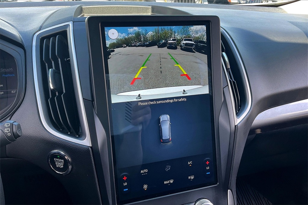 2022 Ford Edge SE - Photo 18