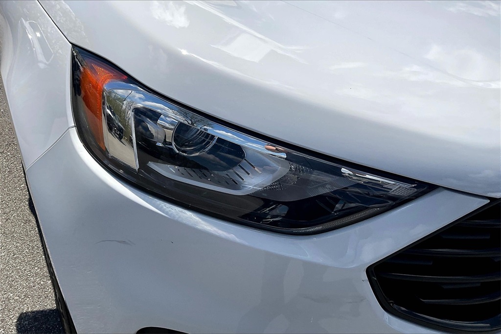 2022 Ford Edge SE - Photo 28