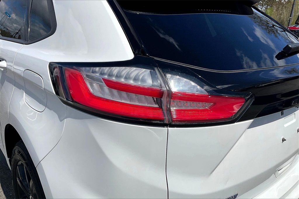 2022 Ford Edge SE - Photo 29