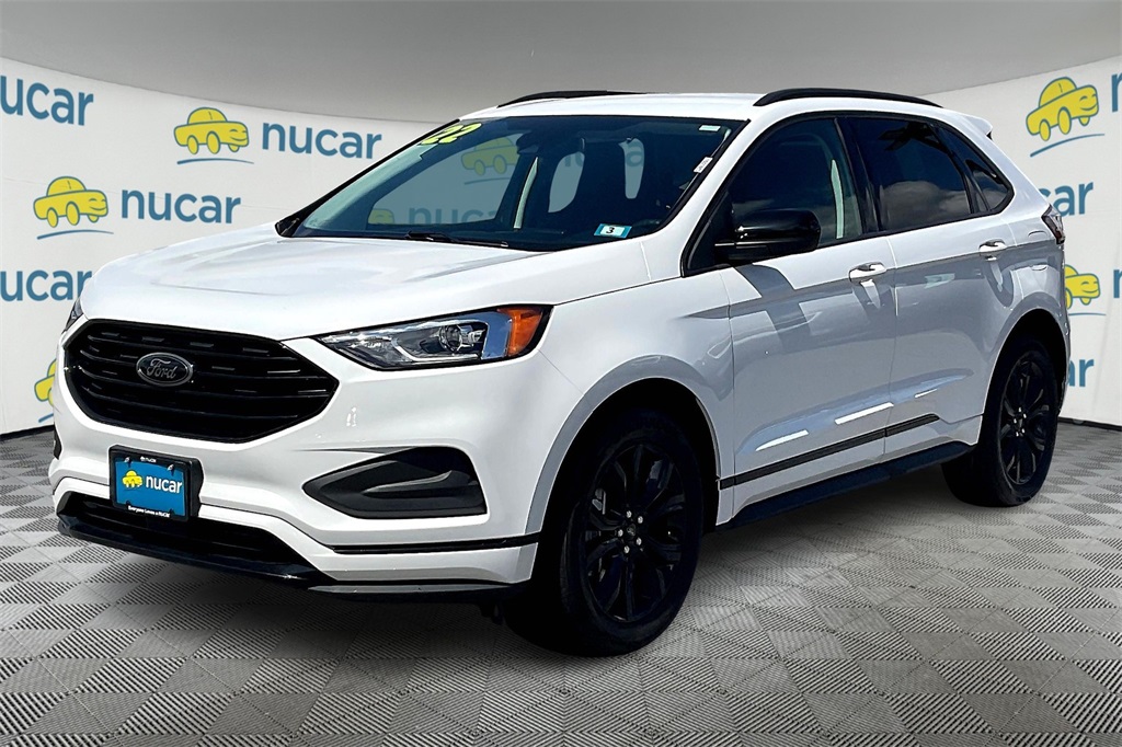 2022 Ford Edge SE - Photo 3