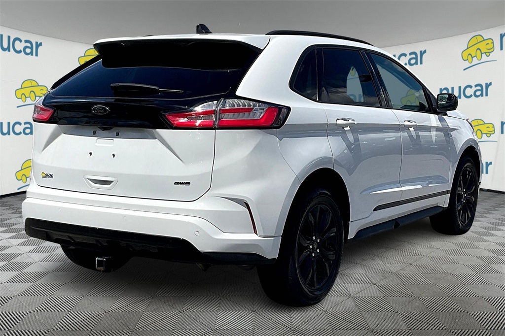 2022 Ford Edge SE - Photo 6