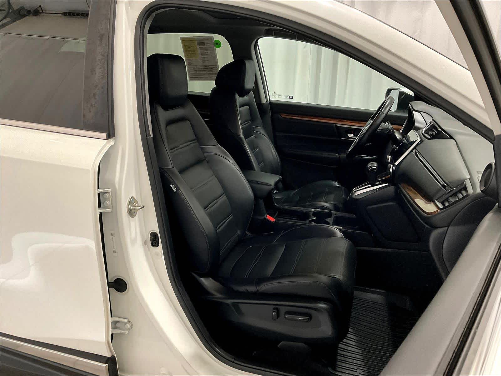 2017 Honda CR-V Touring - Photo 11