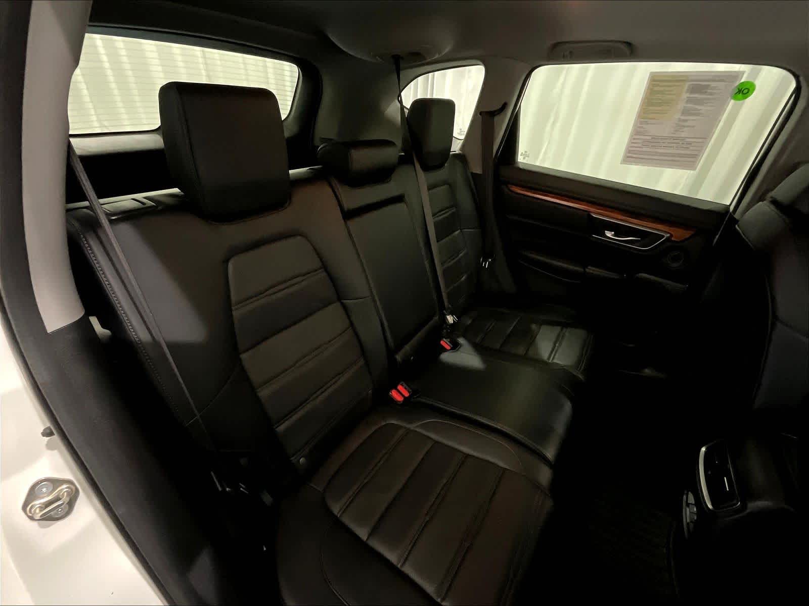 2017 Honda CR-V Touring - Photo 16