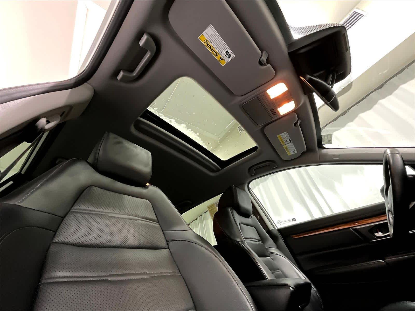 2017 Honda CR-V Touring - Photo 22