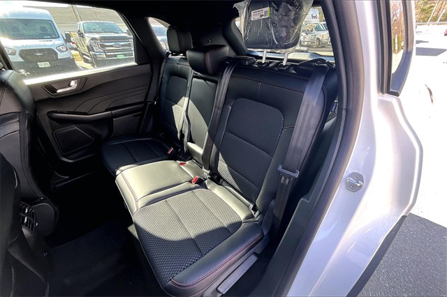 2025 Ford Escape ST-Line - Photo 11