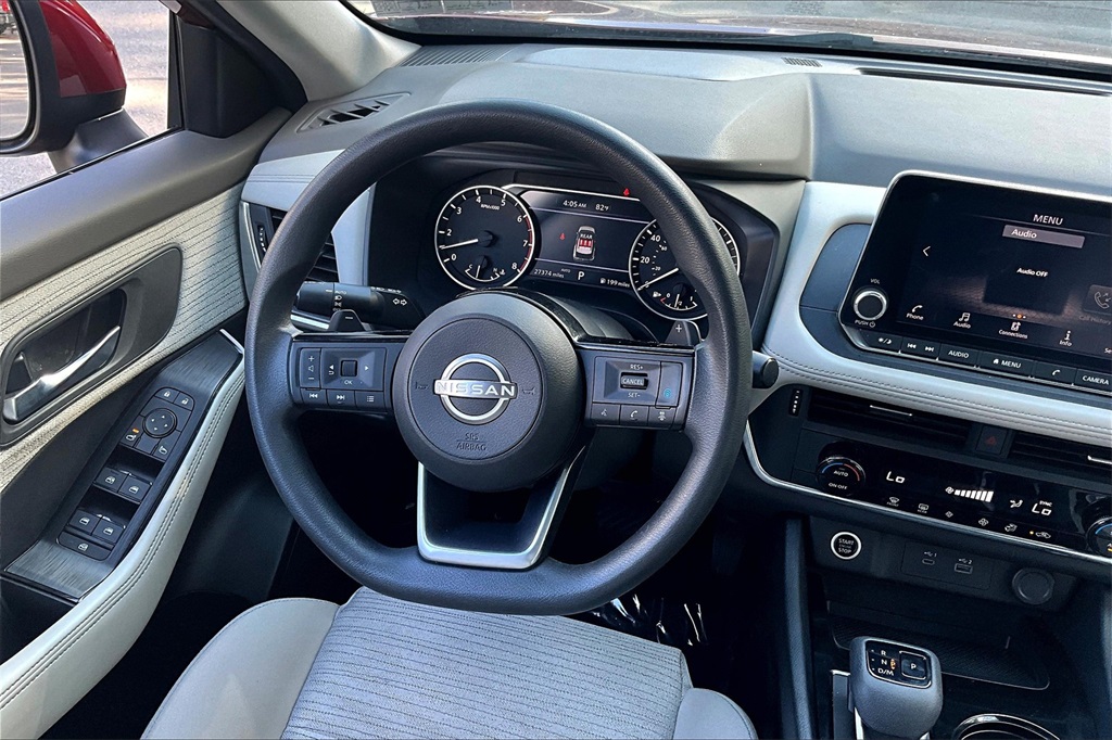 2023 Nissan Rogue SV - Photo 17