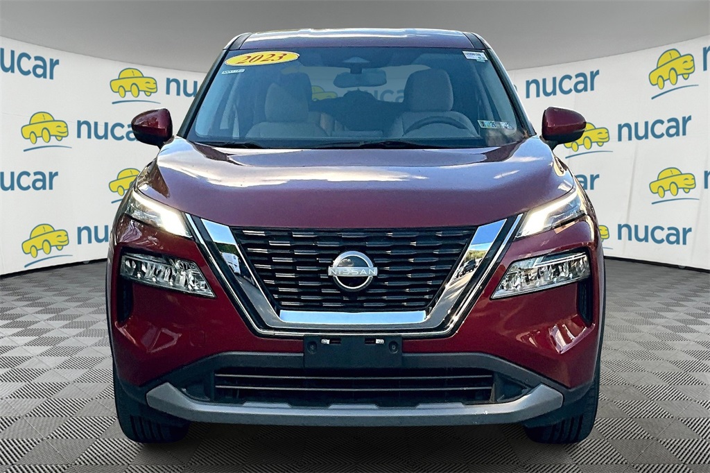 2023 Nissan Rogue SV - Photo 2