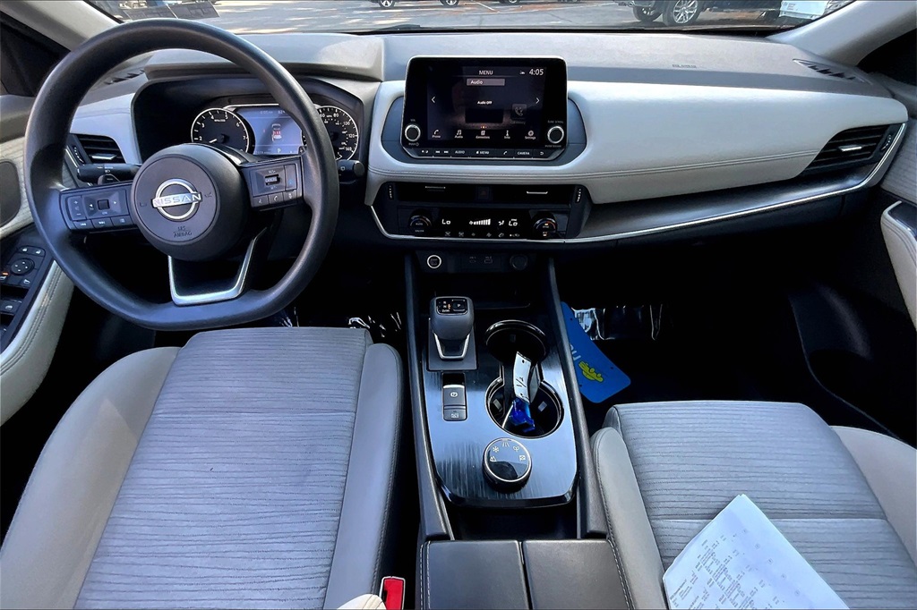2023 Nissan Rogue SV - Photo 21