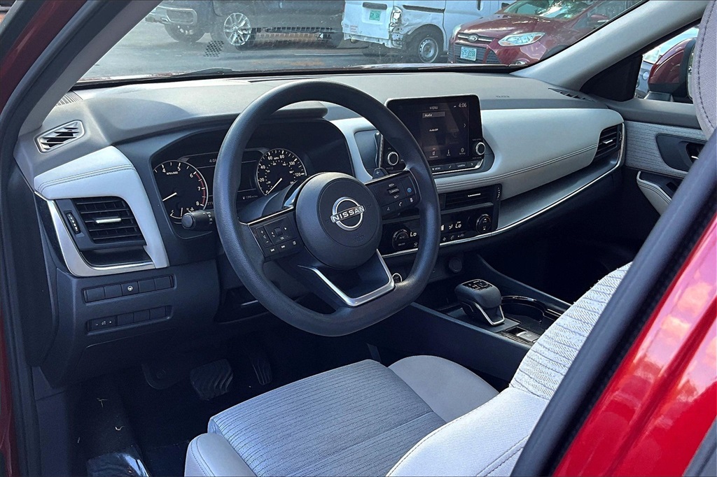 2023 Nissan Rogue SV - Photo 8