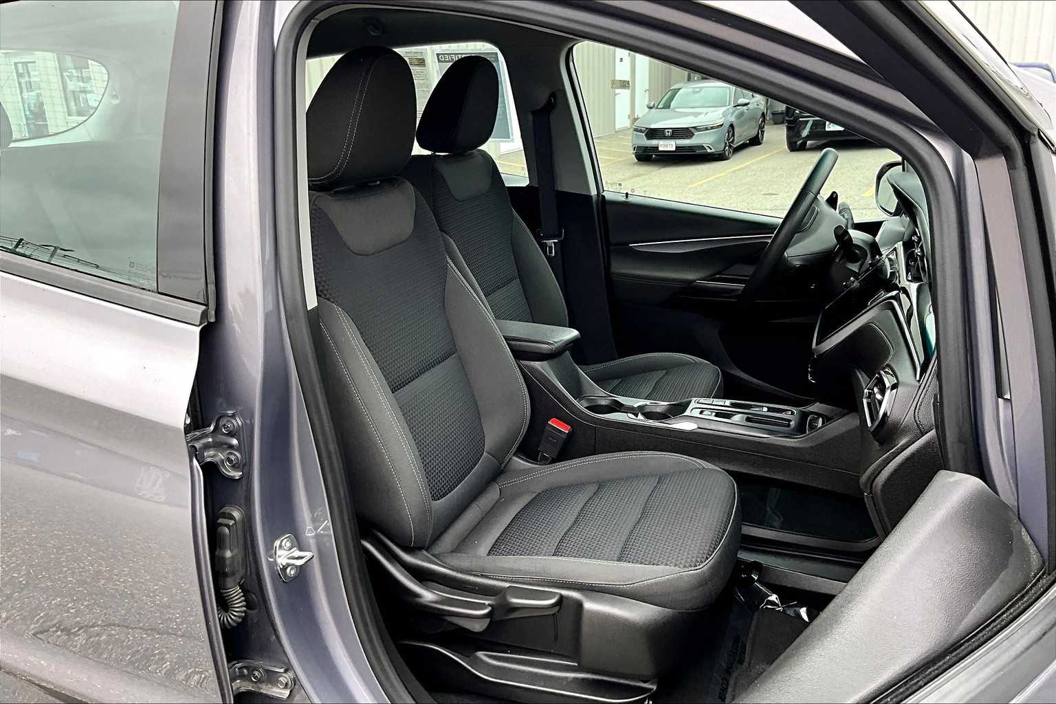 2023 Chevrolet Bolt EV 1LT - Photo 11