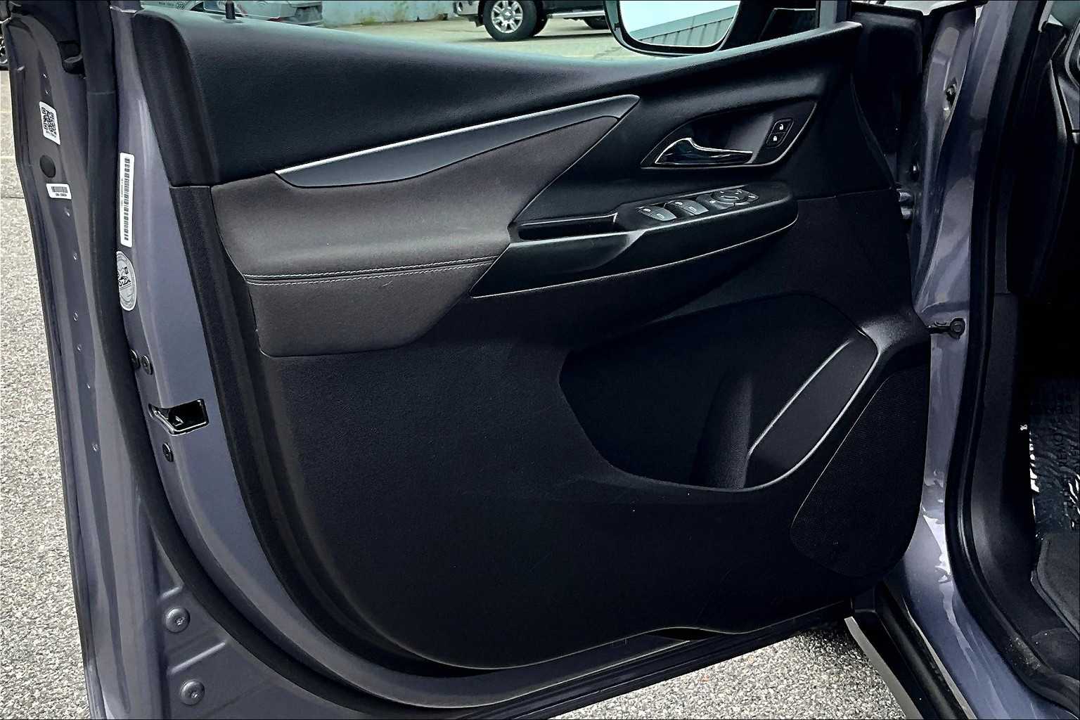2023 Chevrolet Bolt EV 1LT - Photo 9