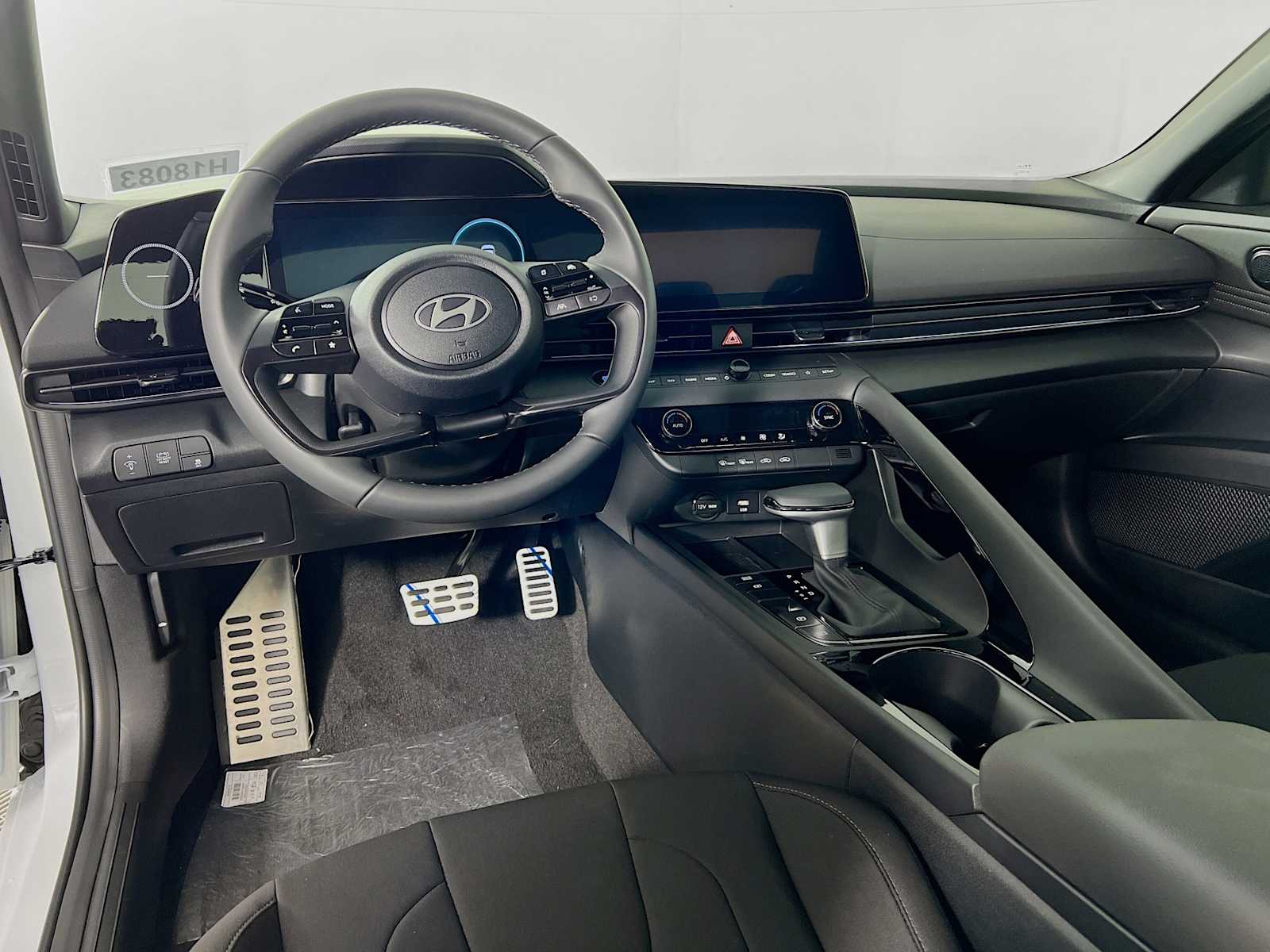 2025 Hyundai Elantra Hybrid SEL Sport - Photo 6