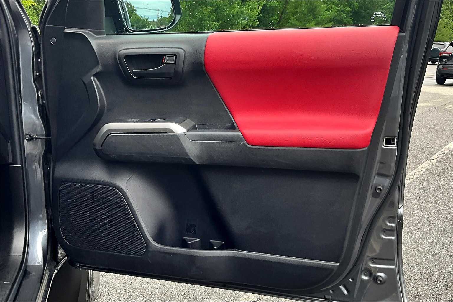 2023 Toyota Tacoma SR5 - Photo 12