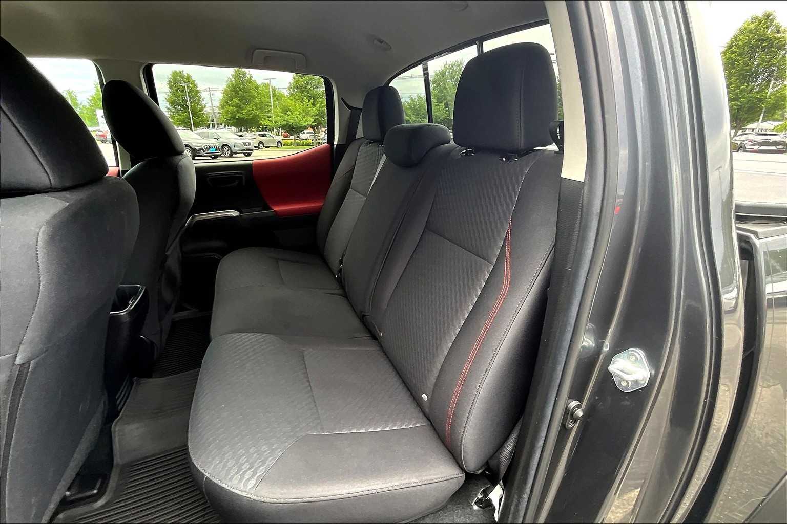 2023 Toyota Tacoma SR5 - Photo 15