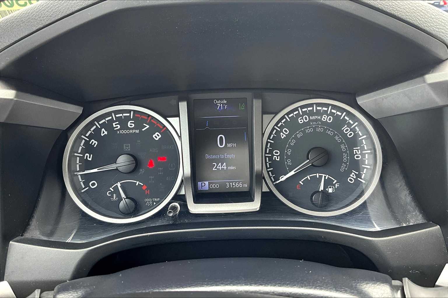 2023 Toyota Tacoma SR5 - Photo 25