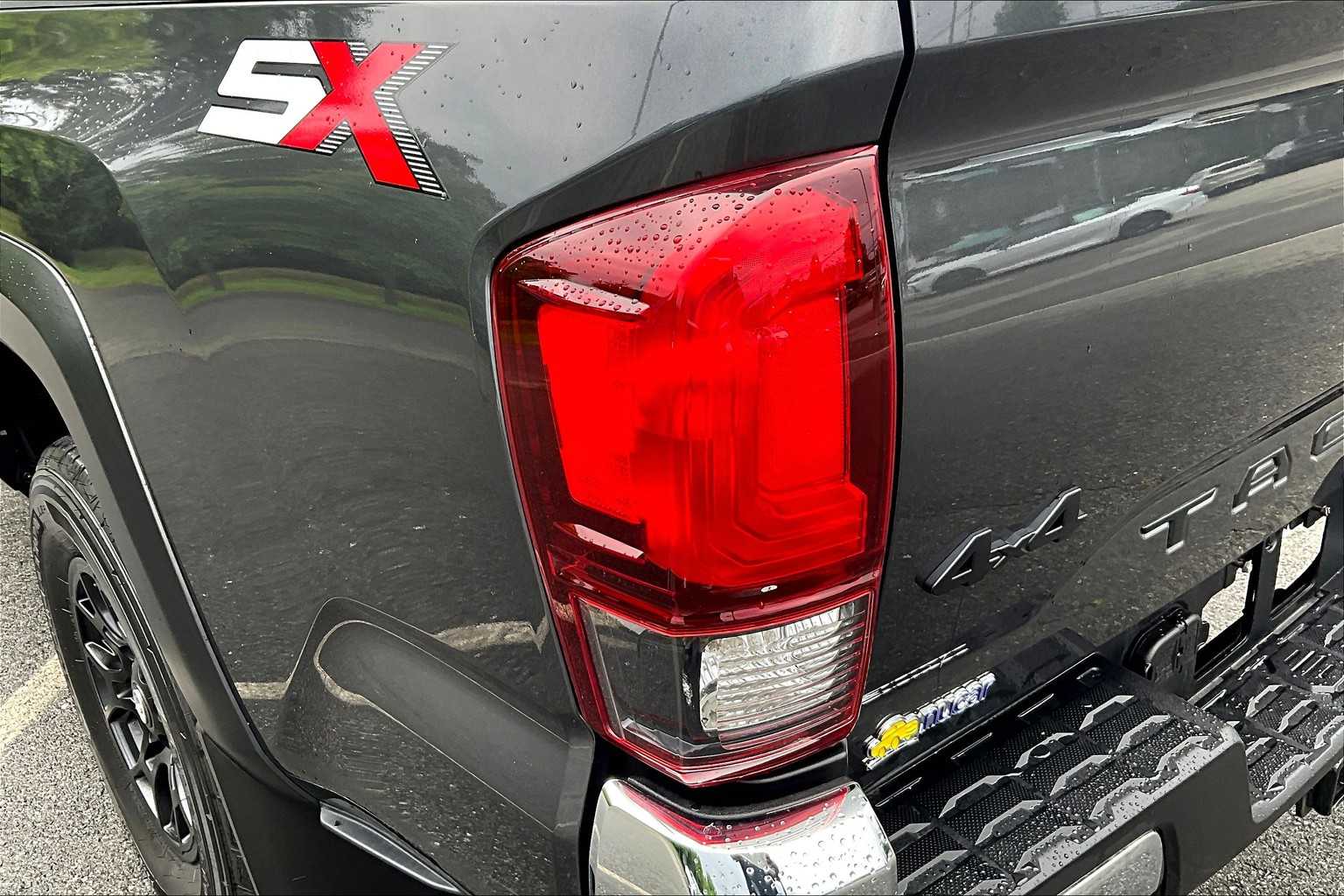 2023 Toyota Tacoma SR5 - Photo 35