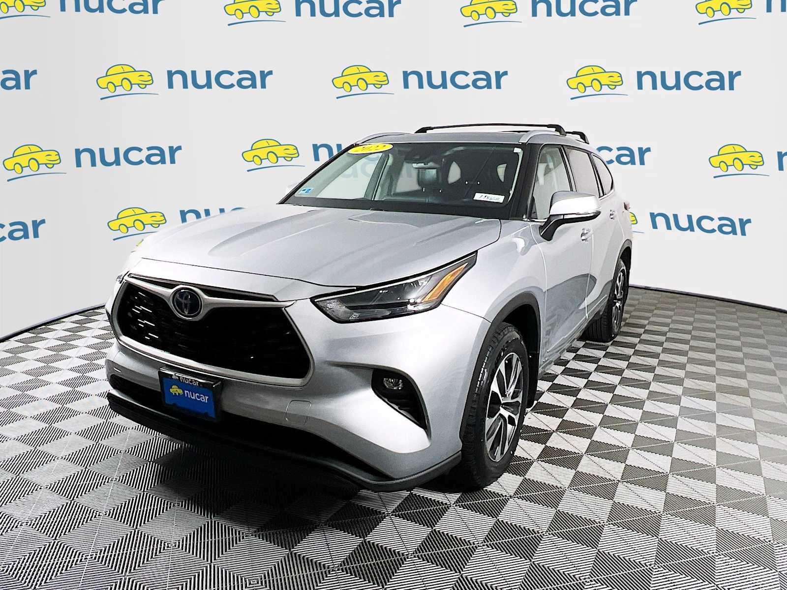 2022 Toyota Highlander Hybrid XLE - Photo 3