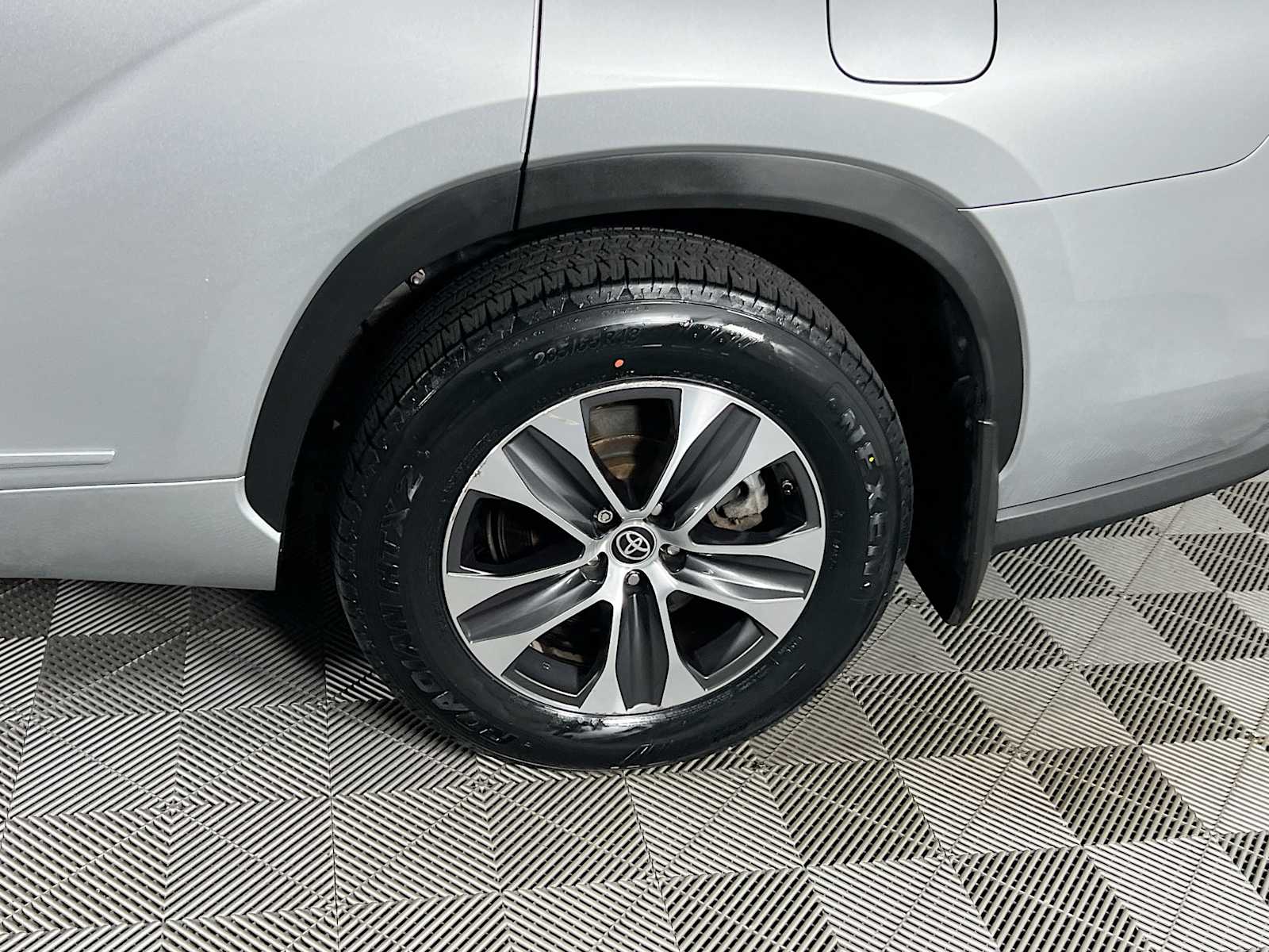2022 Toyota Highlander Hybrid XLE - Photo 32