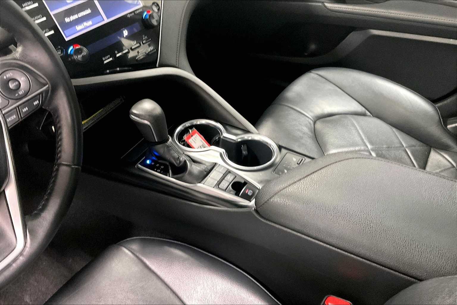 2018 Toyota Camry Hybrid XLE - Photo 20