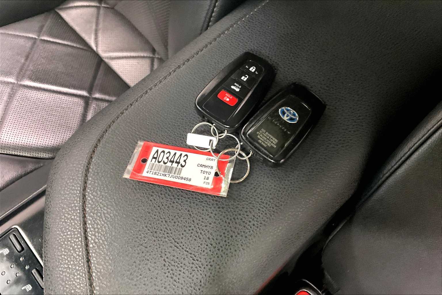 2018 Toyota Camry Hybrid XLE - Photo 31