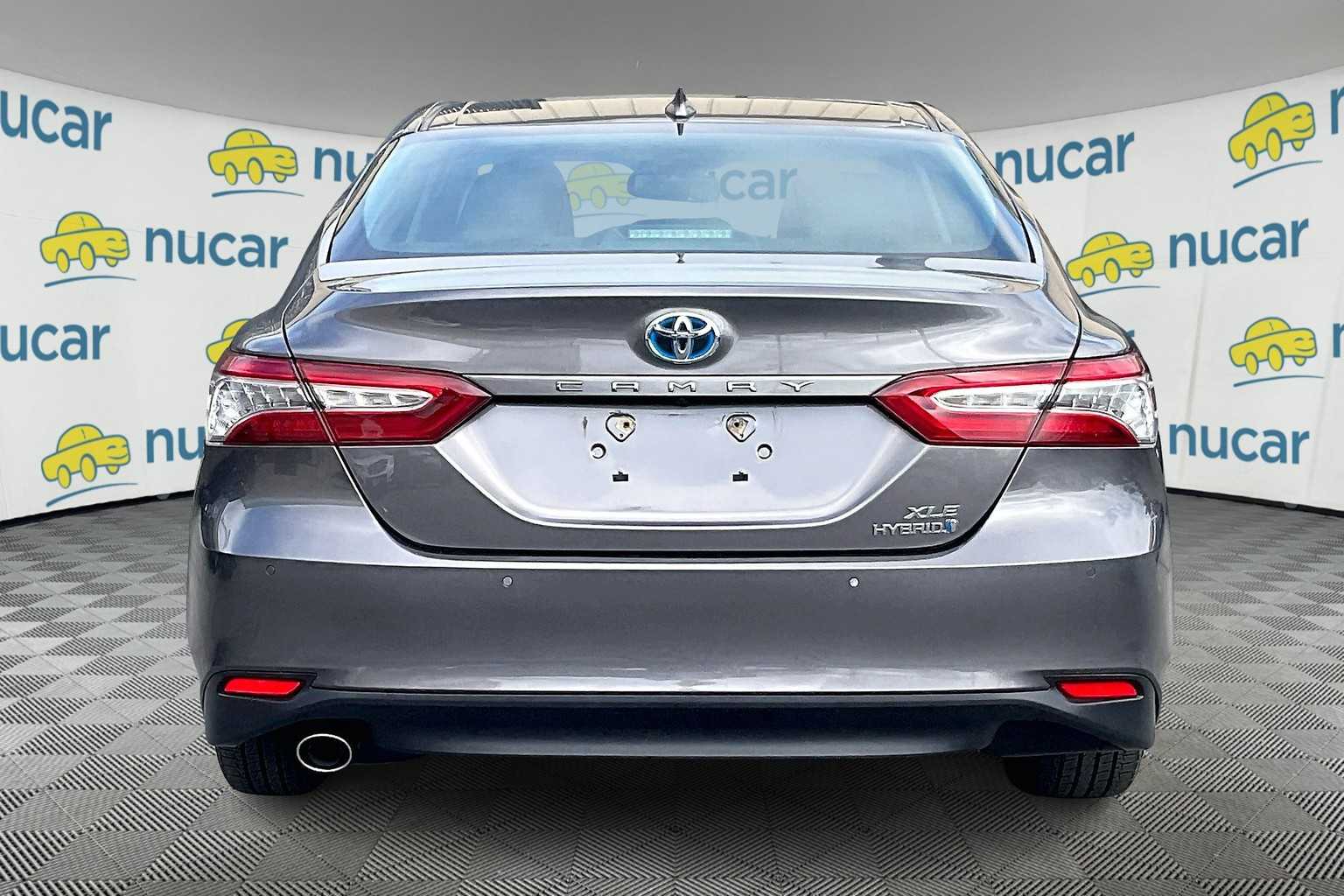 2018 Toyota Camry Hybrid XLE - Photo 5