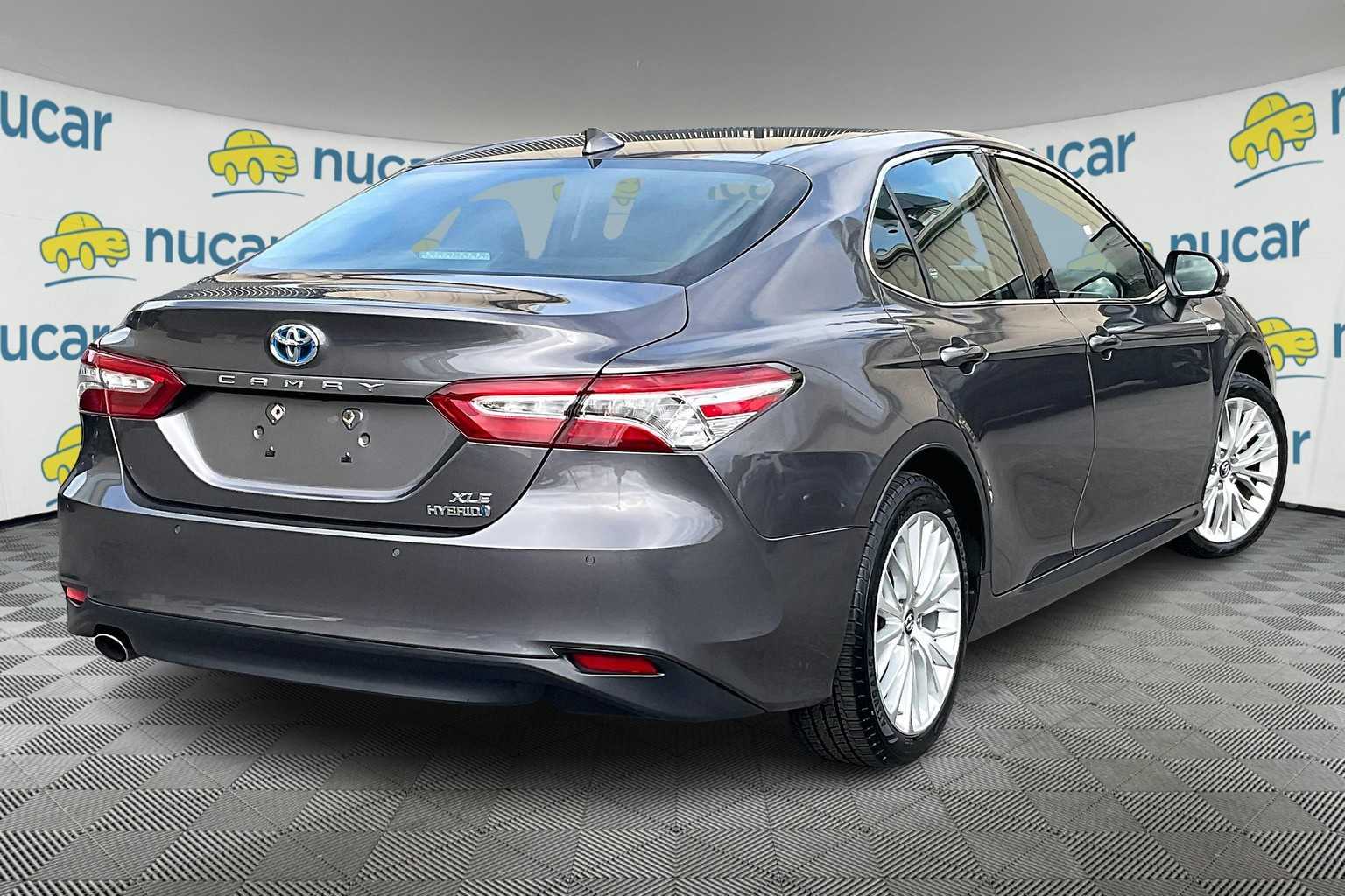 2018 Toyota Camry Hybrid XLE - Photo 6