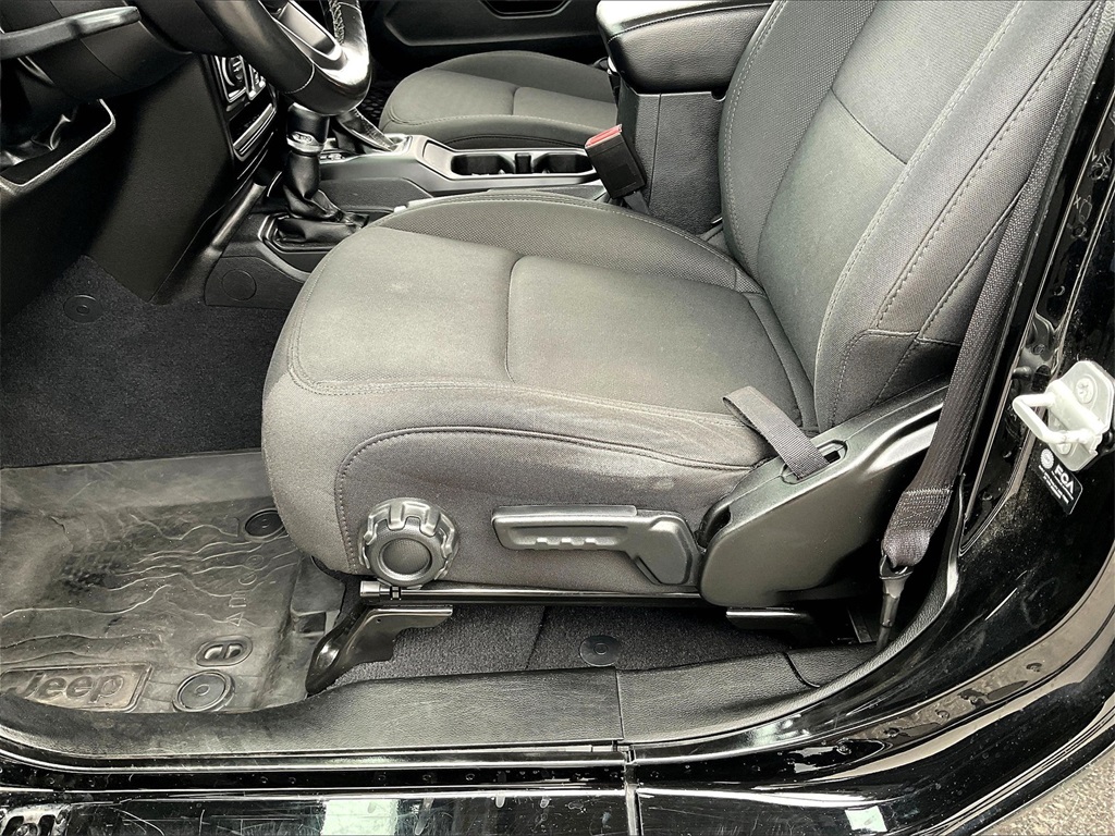 2022 Jeep Gladiator Sport - Photo 31
