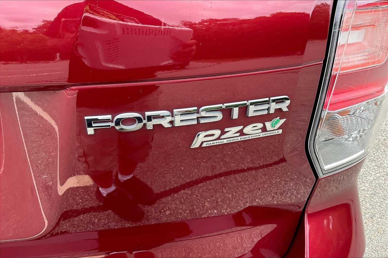 2017 Subaru Forester Premium - Photo 27