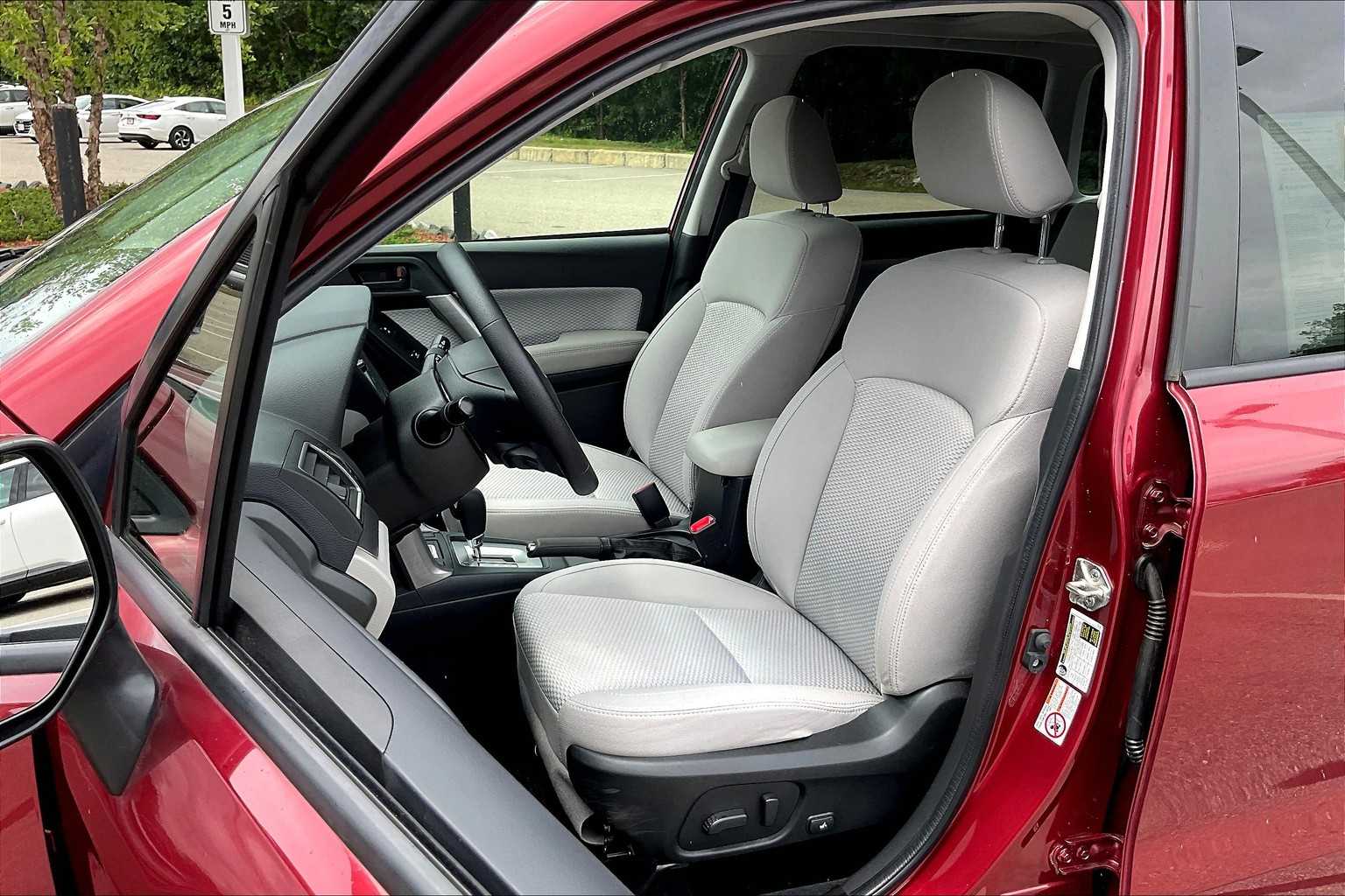 2017 Subaru Forester Premium - Photo 10
