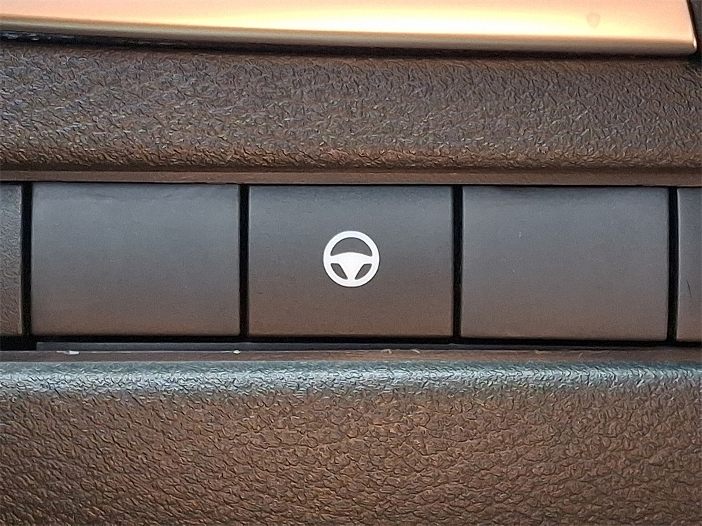 2025 Nissan Rogue SV - Photo 16