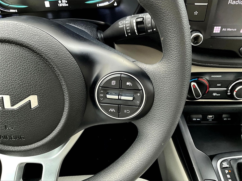 2023 Kia Soul LX - Photo 24