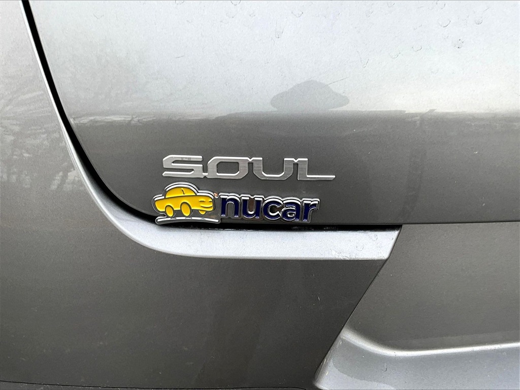 2023 Kia Soul LX - Photo 28