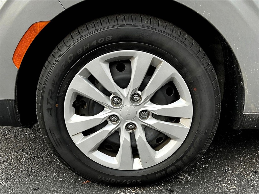 2023 Kia Soul LX - Photo 7