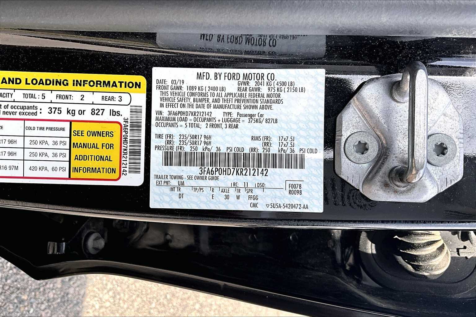 2019 Ford Fusion SE - Photo 6