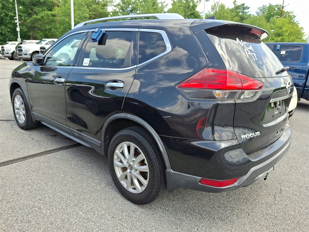 2017 Nissan Rogue SV - Photo 4